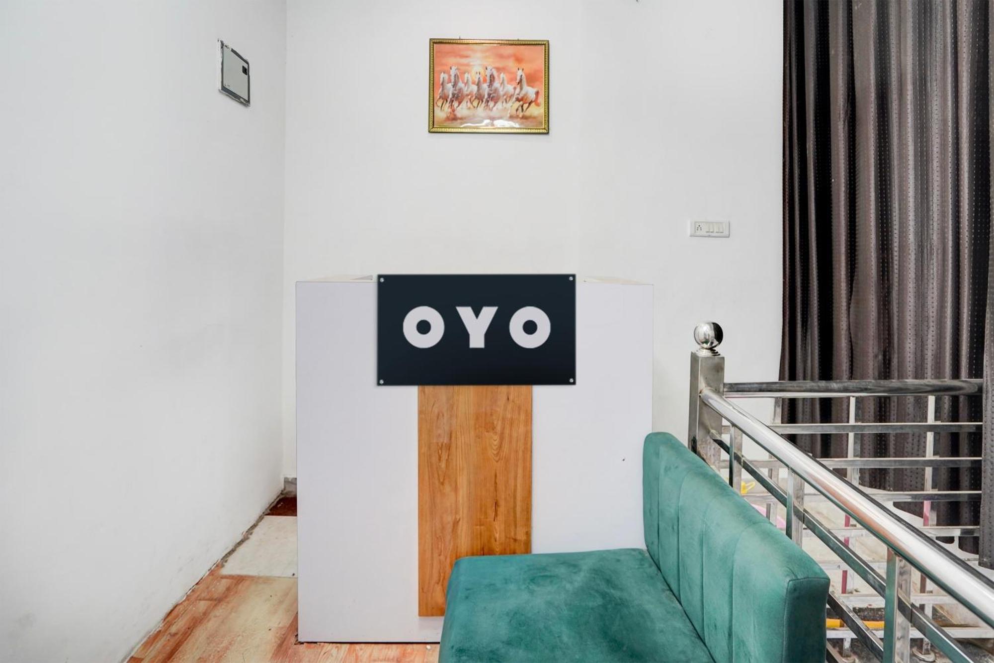 Hotel O Le Empire Stay House Ню Делхи Екстериор снимка
